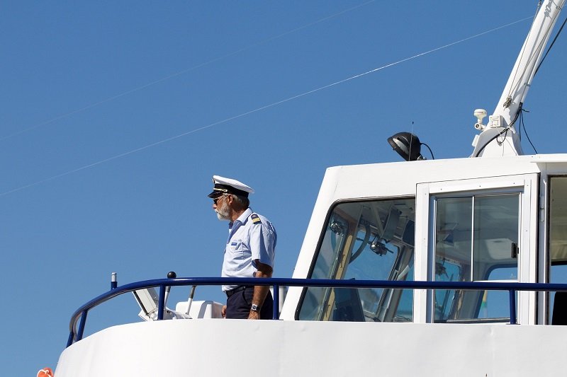 fast crew boat pilots